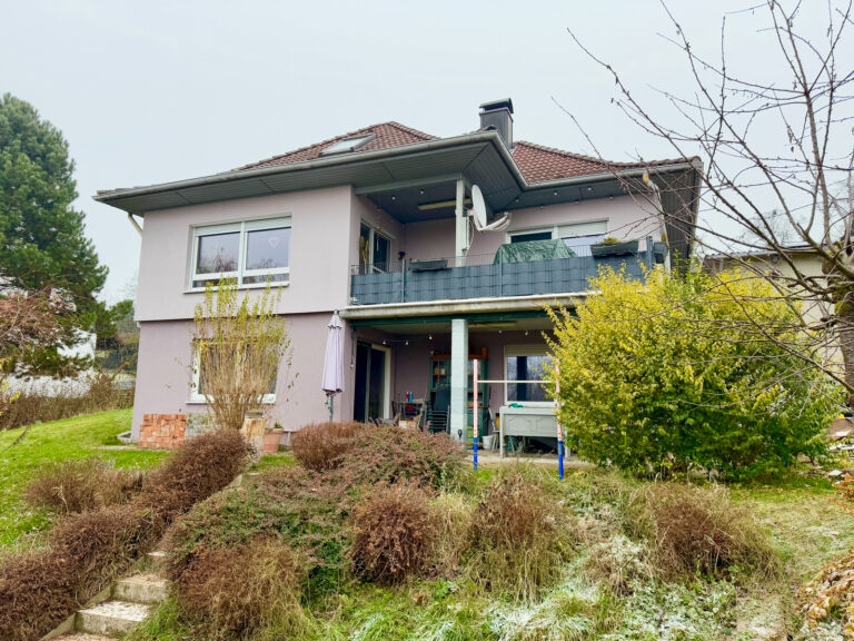 Tolles Einfamilienhaus mit großem Garten in toller Lage von Kronach OT Gehülz